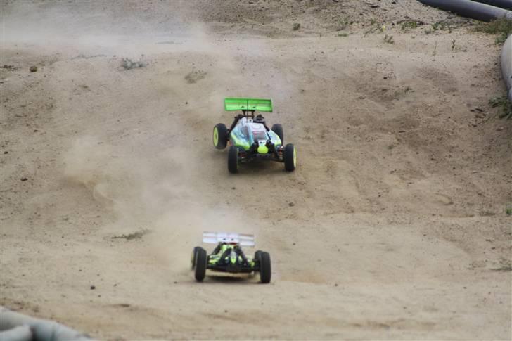 Buggy Ho Bao Hyper 7 TQ Sport - Ræser lidt mod Jesper A og Hans Losi 8IGHT billede 13