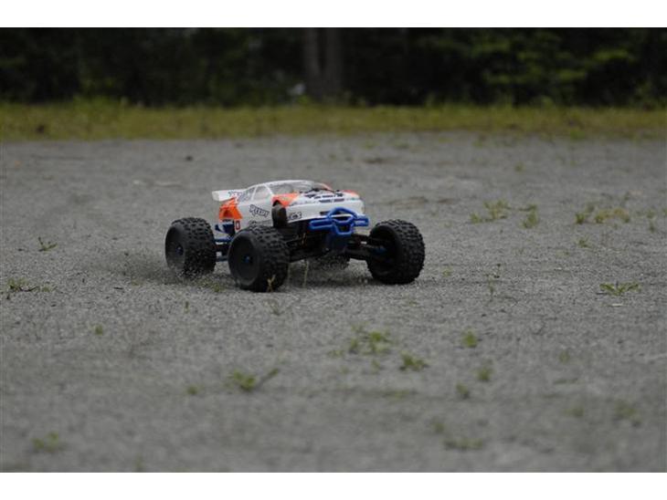 Bil E-Maxx - BAD´lands dæk. billede 1