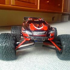 Truck  E-revo 1/16 vxl (Byttet)