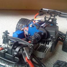 Truck  E-revo 1/16 vxl (Byttet)