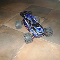 Off-Roader E-Revo 1/16