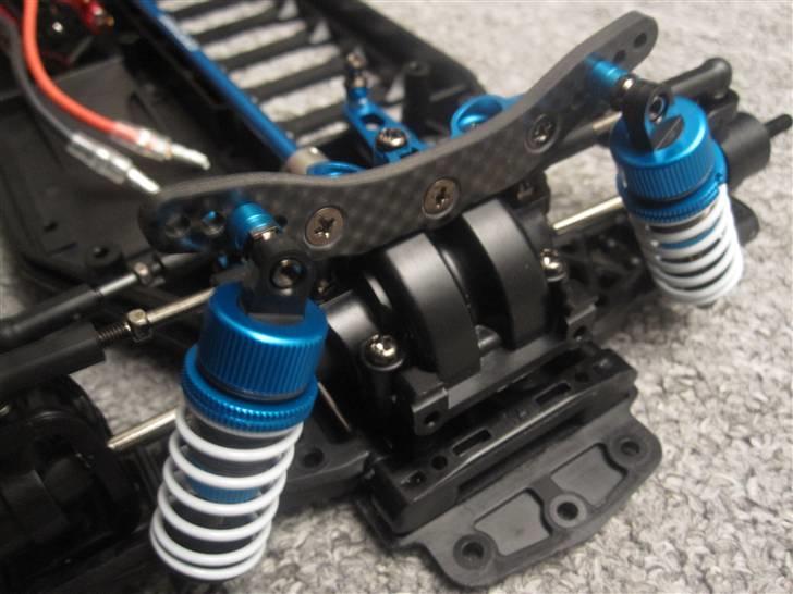 Bil Tamiya TB03 |Drift|  - Ser sku lækkert ud med kulfiber og TRF dæmpere! billede 12