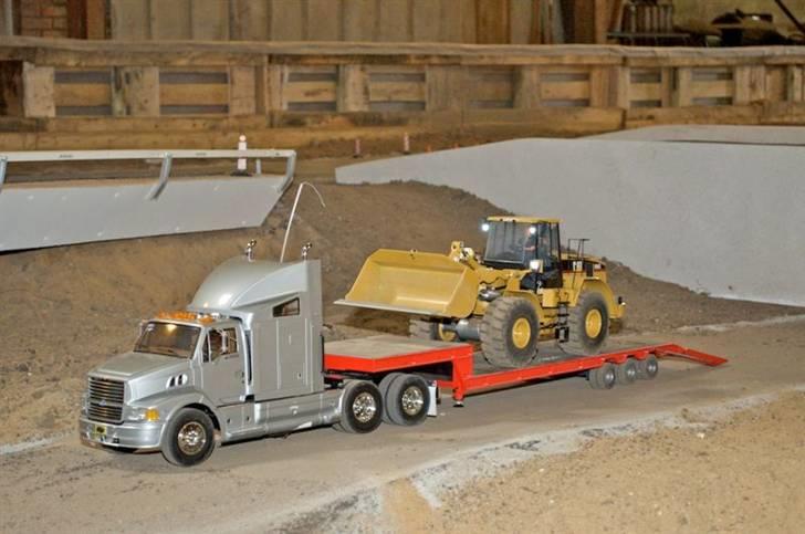 Lastbiler Ford Aeromax (solgt) - Flytter ged med Pjevs´ maskintrailer. billede 8