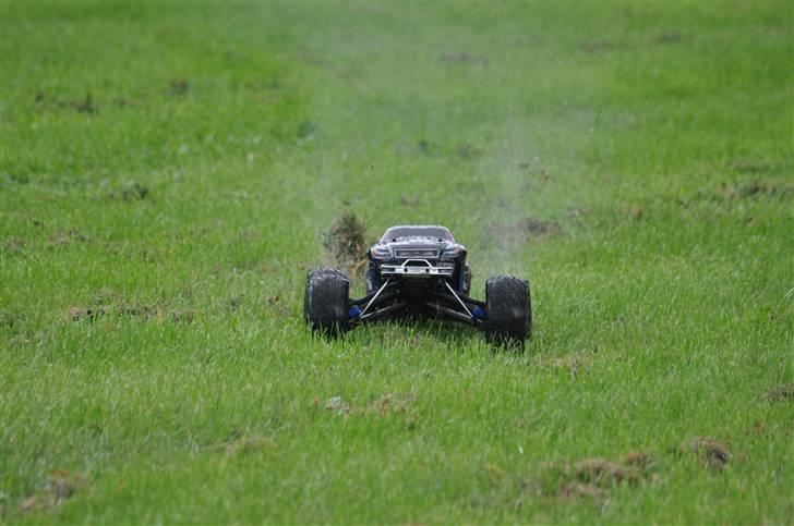 Off-Roader Traxxas Revo 3,3 09' billede 5