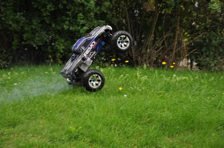 Off-Roader Traxxas Revo 3,3 09' billede 6