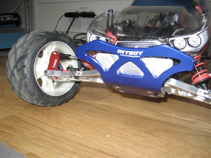 Buggy Traxxas Hustler BYTTET - TRX caster blocks og steering blocks billede 9