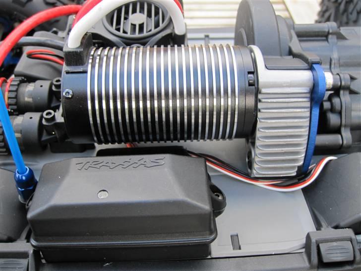 Off-Roader E-Revo Brushless edition - Mamba monster motor 2200Kv billede 8