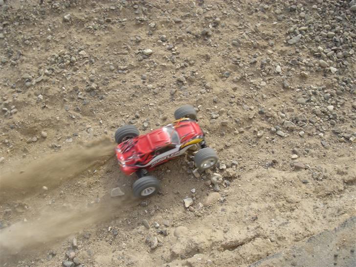 Bil Traxxas Rustler "BYTTET!" billede 8