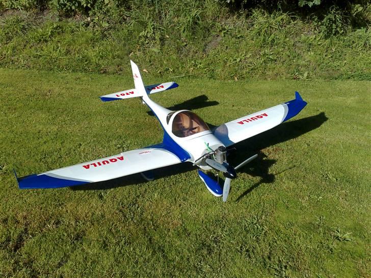 Fly Aquila AT01 R.I.P - I morgen solen billede 1