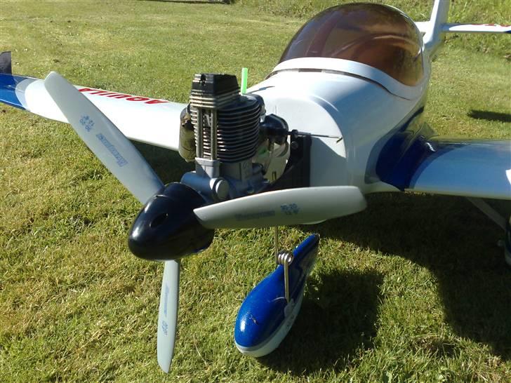 Fly Aquila AT01 R.I.P - Ser og lyder godt med sådan en 3 blad prop. billede 2