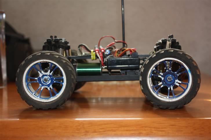 Buggy Xray M18MT billede 13