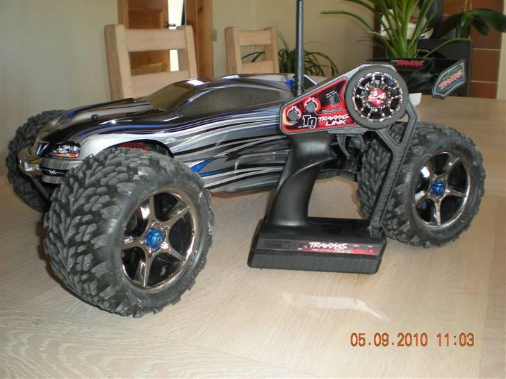 Off-Roader E-Revo Brushless billede 1