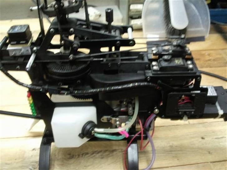 Helikopter Century Falcon 46 Solgt billede 4