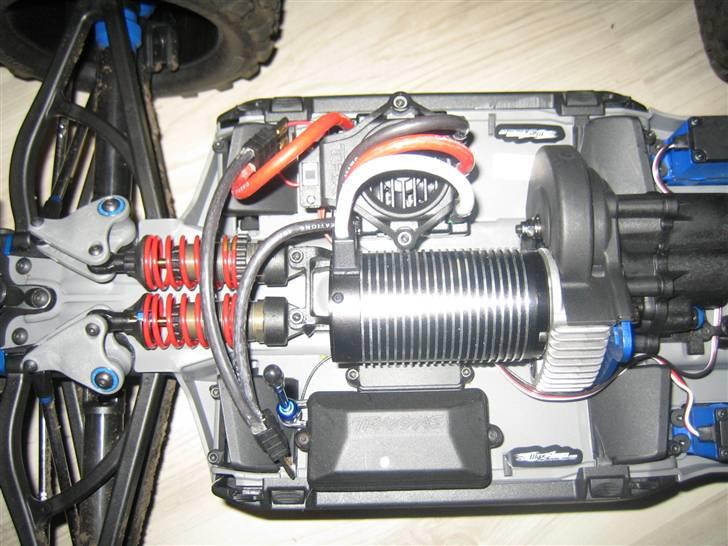 Truck E-Revo Brushless Edition billede 15