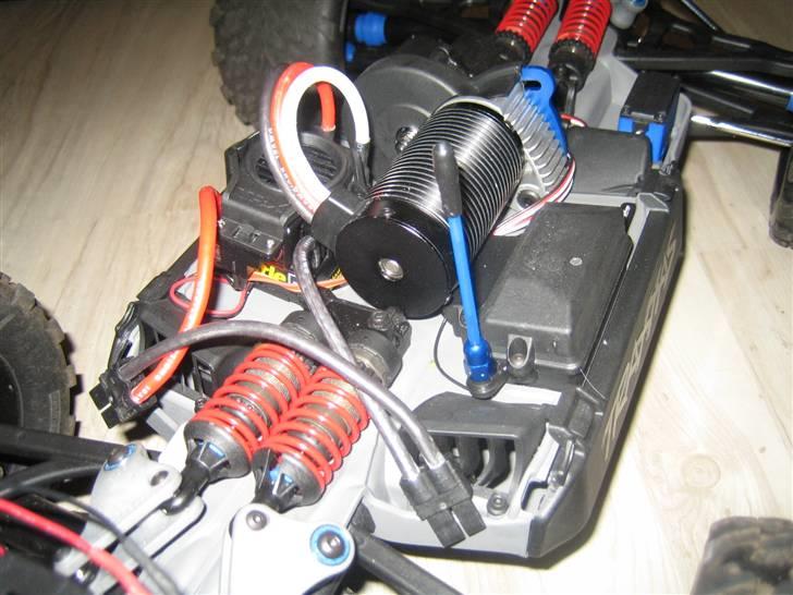 Truck E-Revo Brushless Edition billede 16