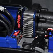 Off-Roader traxxas e-revo vxl 