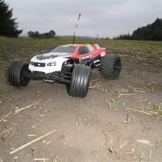 Off-Roader hpi e-firestorm 10t