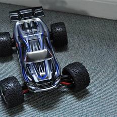 Off-Roader traxxas e-revo vxl 