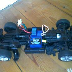 Bil Carisma M14 Mercedes (Skadet)