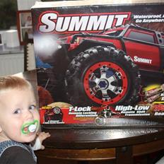 Off-Roader Traxxas Summit