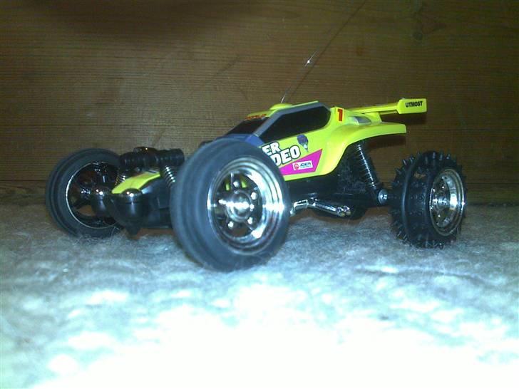 Bil Shen Qi Wei  billede 1