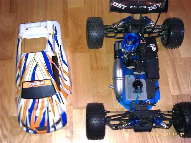 Bil Kyosho DST - Truggy billede 6