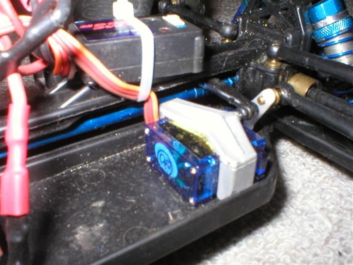 Truck Team Associated RC18MT billede 15