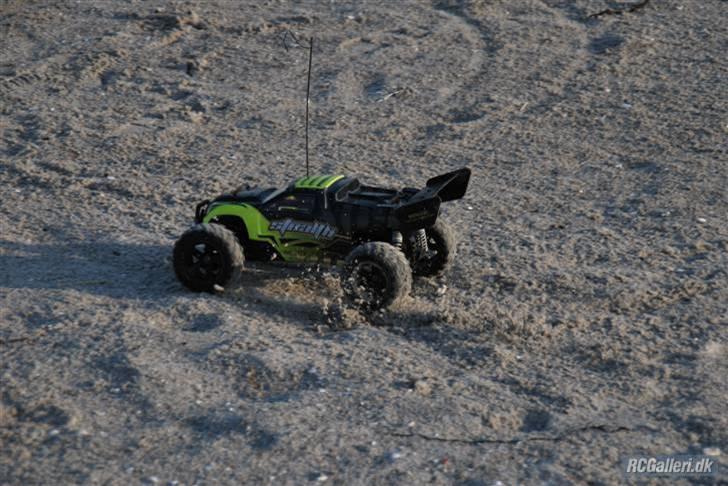 Off-Roader Stealth X09 Truggy Brushl billede 10