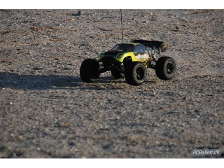 Off-Roader Stealth X09 Truggy Brushl billede 1