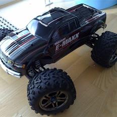 Off-Roader E-Maxx Brushless Edition