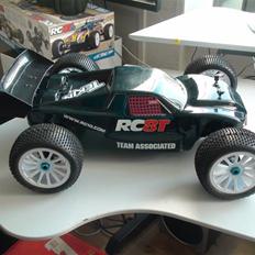 Truck Team Associated RC8Te
