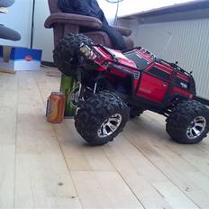 Off-Roader Traxxas Summit