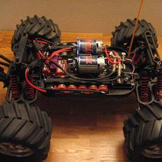 Off-Roader Traxxas E-MAXX