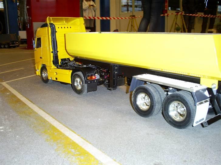 Lastbiler Tamiya Volvo FH12 (SOLGT) billede 5