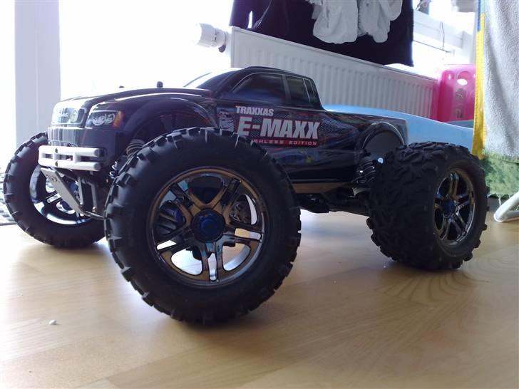 Off-Roader E-Maxx Brushless Edition billede 2