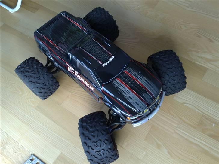 Off-Roader E-Maxx Brushless Edition billede 4