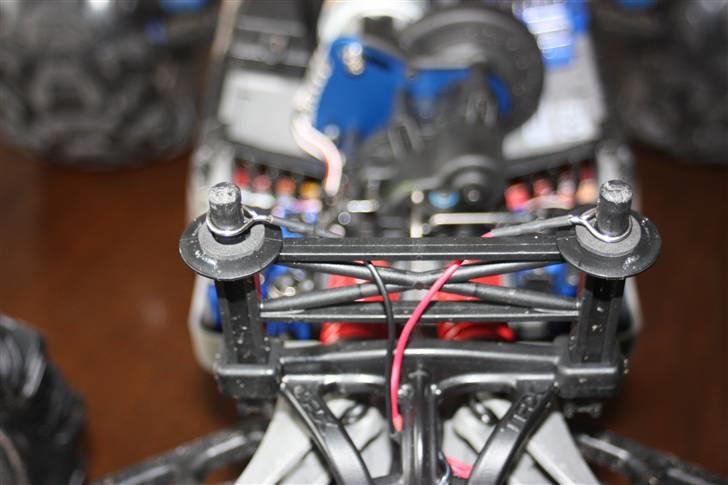 Off-Roader Traxxas Summit - Og her ses så mods på bilen. billede 18