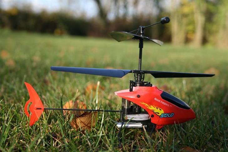 Helikopter "Solo" Nine Eagle billede 2