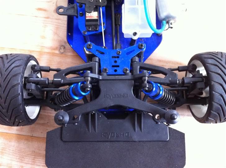 Bil Kyosho Inferno GT2 billede 9