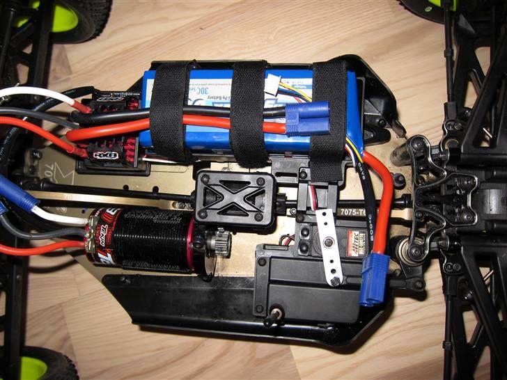 Truck Hong nor x2-crt pro solgt billede 7