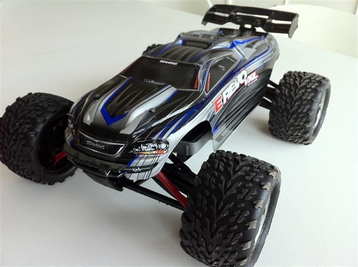 Off-Roader TRAXXAS E-REVO VXL 1/16 billede 2