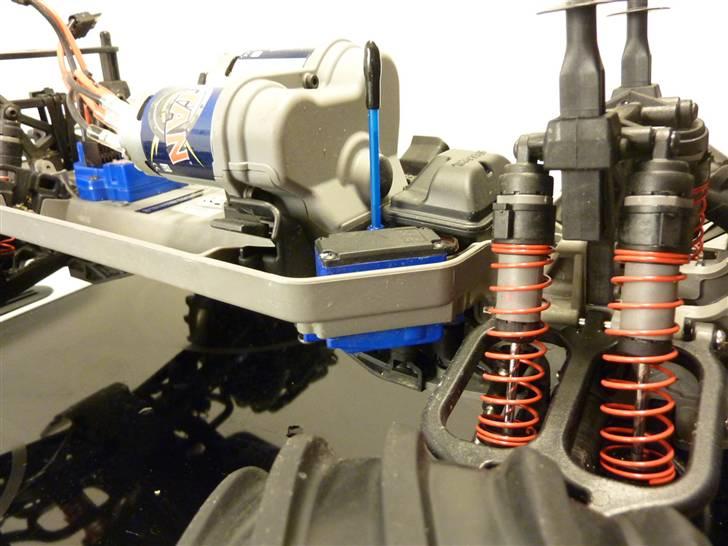 Truck Traxxas E-MAXX SOLGT billede 5