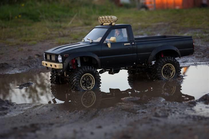 Off-Roader Tamiya Hilux HL Custom  billede 15