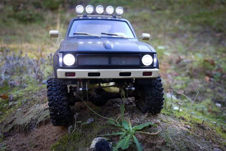 Off-Roader Tamiya Hilux HL Custom  billede 16