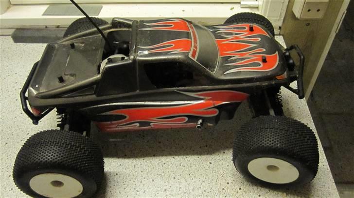 Bil Hot Bodies Stadium sport  billede 2