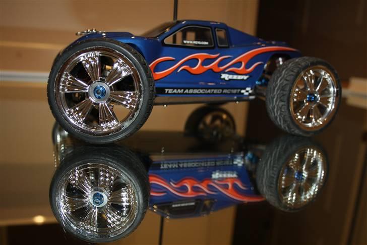 Off-Roader RC18T ALU/CARBON SOLGT billede 4