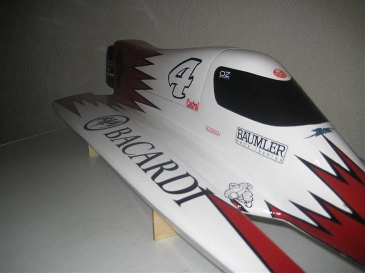 Båd F1 CARBON billede 2