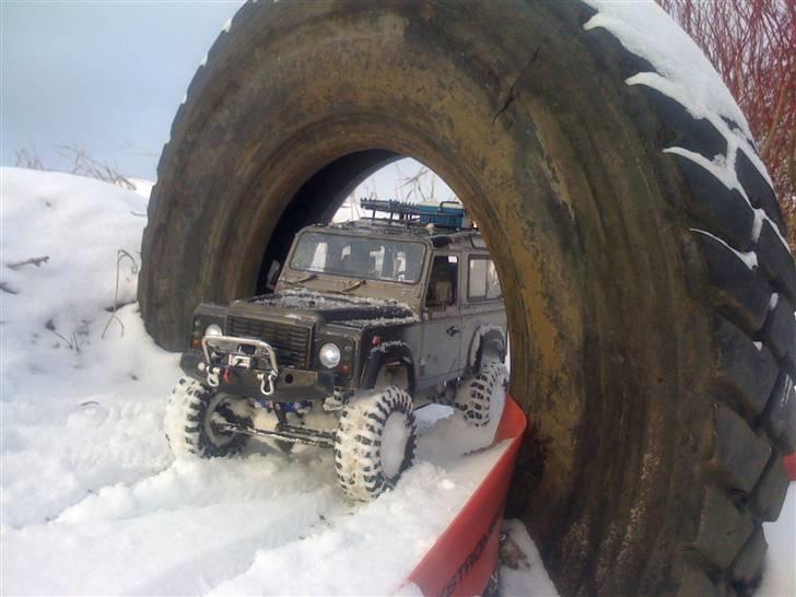 Bil Defender - Axial SCX10 billede 5