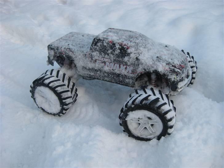 Bil     E-Maxx 4WD 2,4GHz  billede 7