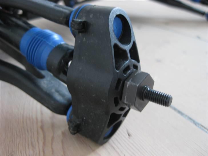 Bil     E-Maxx 4WD 2,4GHz  billede 12